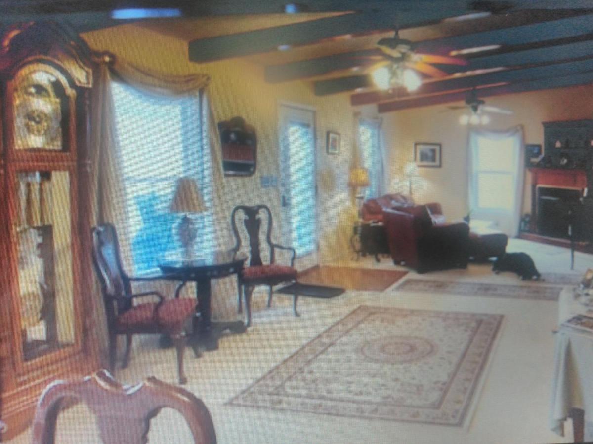 Sloans Crossing Serenity Hill B&B מראה חיצוני תמונה